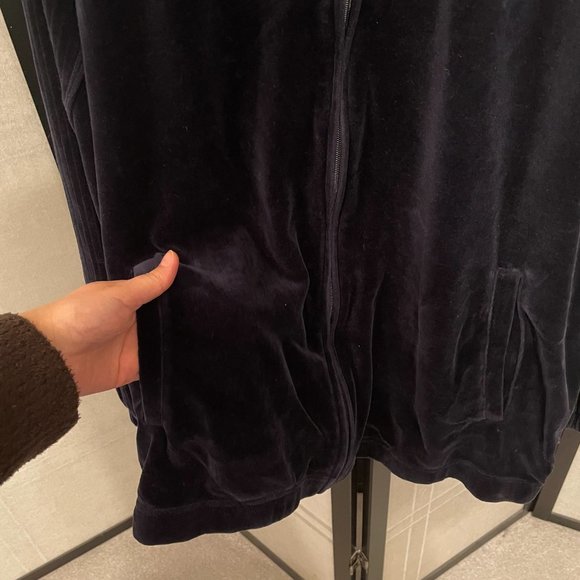 Men's Champs Sports Velvet Velour Navy Track Jacket - Picture 3 of 8